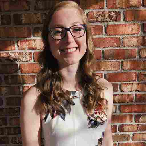 Dietitian Taylor Pitre