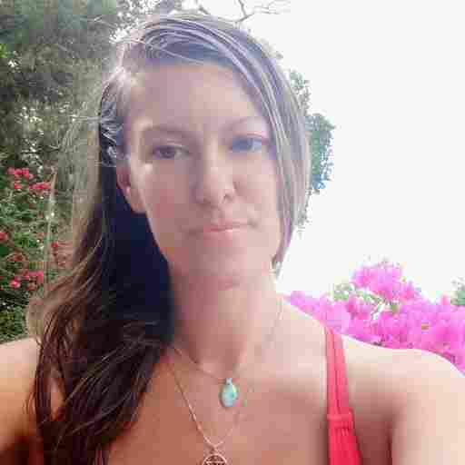 Past Life Regression Hypnotherapist, Holistic Nutrition, Womb Healing, Yoga Teacher, Vegan Chef, Spiritual Coach Kortney Sharanya