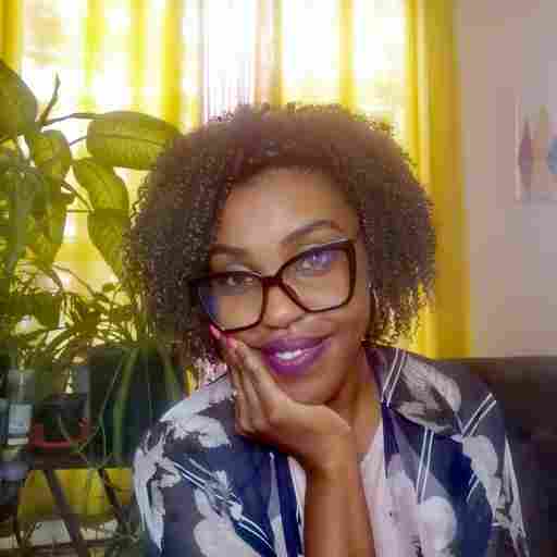 Transformational, Relationship and, Mental health coaching Toya Paradisa