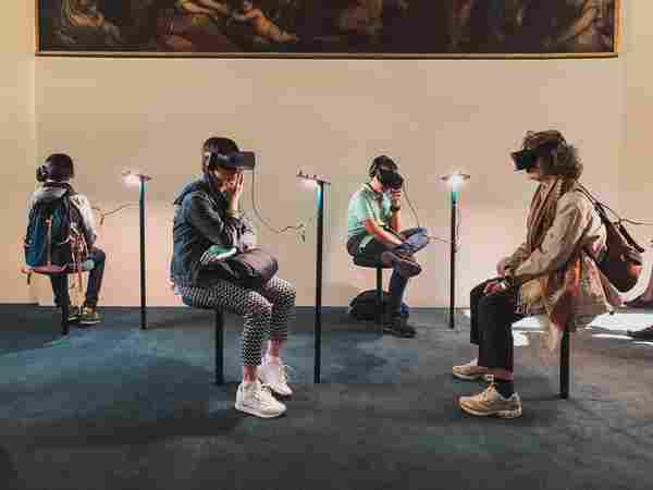VR 1.jfif