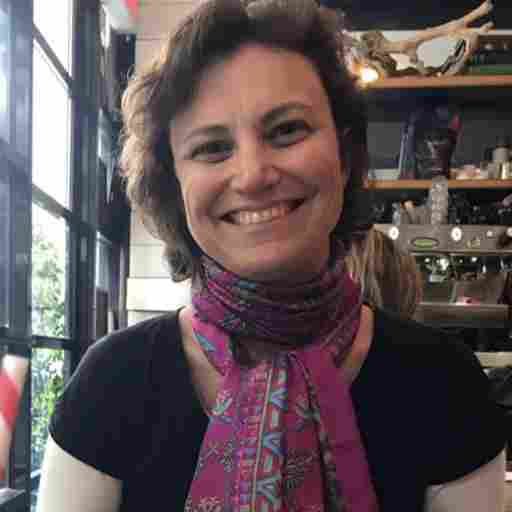 Certified Aromatherapist Enfleurage