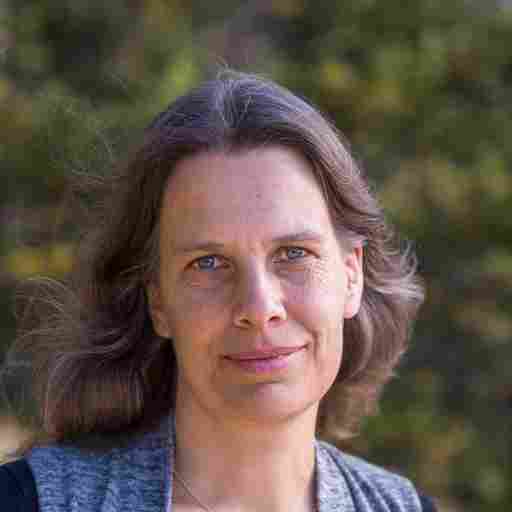 CranioSacral Therapy, Lymphatic drainage therapy, Visceral Manipulation Body Awareness Massage Therapy, Claudia Parkinson