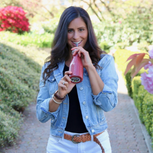 Nutritionist Chara Marie - Personal Trainer & Holistic Nutritionist