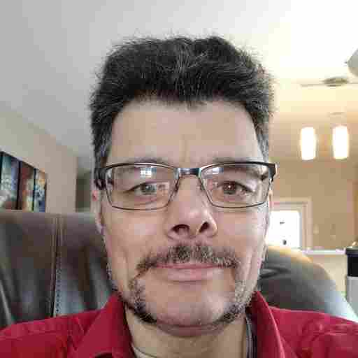 Reiki Master, Animal Reiki, Chinese cupping therapy and massage, crystal Reiki Master Harney Wellness Centre of Winnipeg