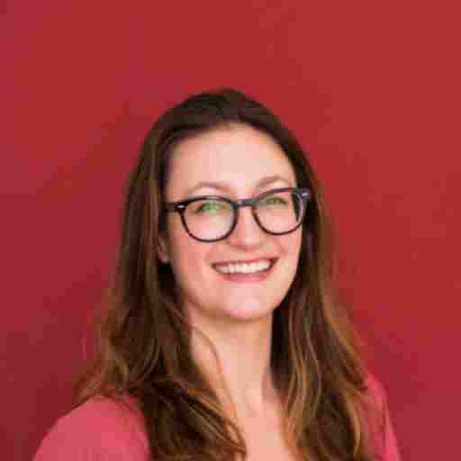 Acupuncture and Chinese Medicine Herbalist, women’s health, sex and empowerment coach, breathwork Elleni Woods
