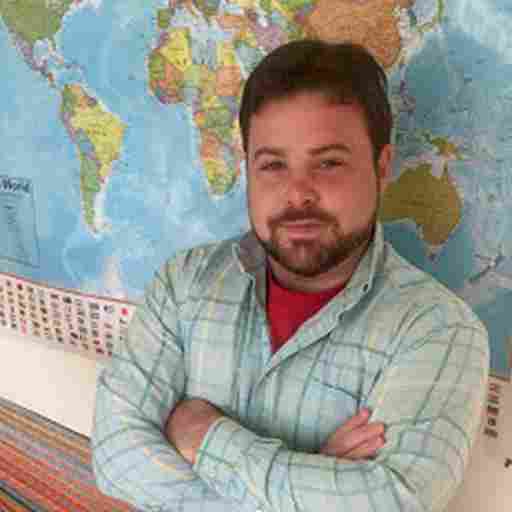 Information About Which Doctor? Eric Halstrom - Founder